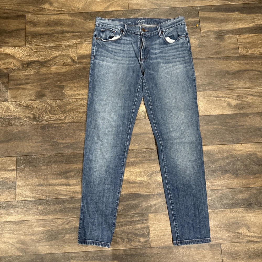 LOFT Ann Taylor Jeans Relaxed Skinny Med Wash Denim Women's Size 28/6 Mid-Rise